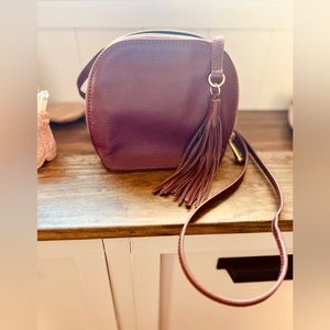 Hobo Merlot Genuine Leather saddle crossbody bag purse